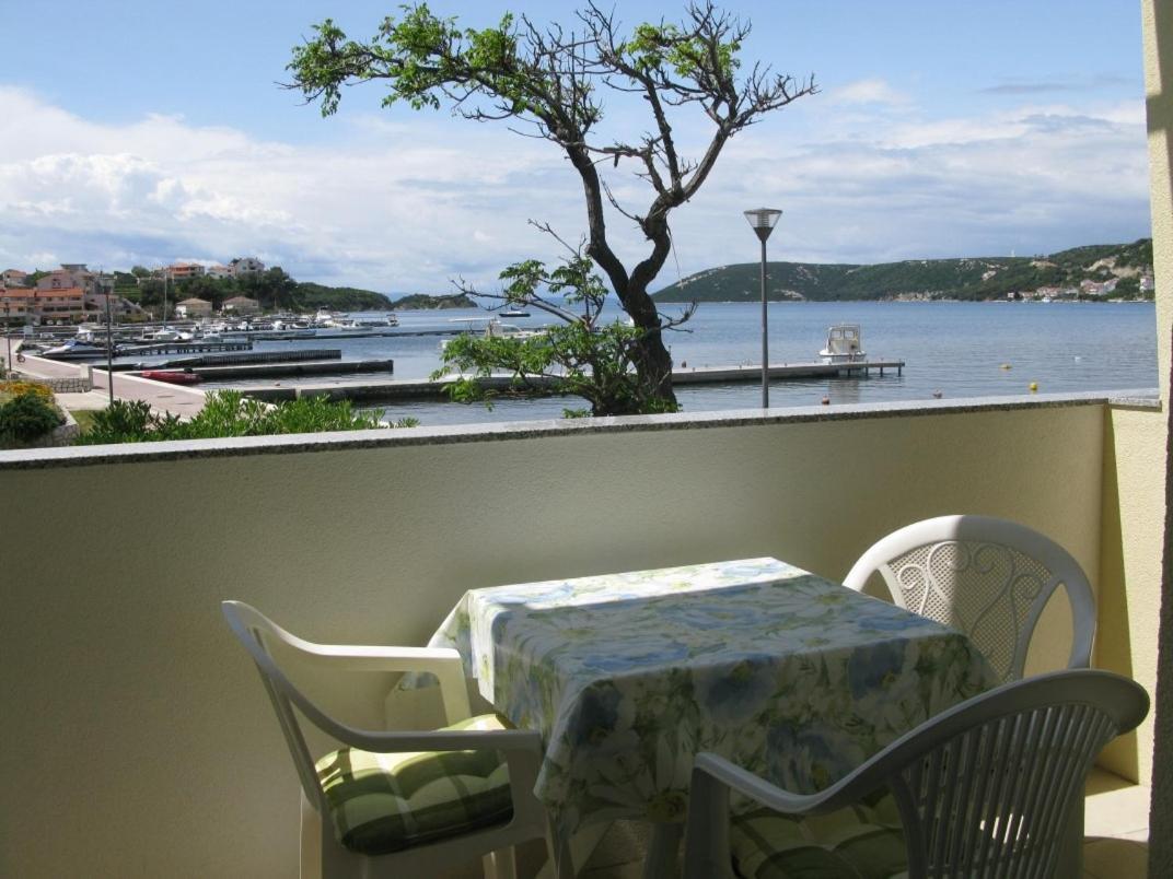 Apartments By The Sea Supetarska Draga - Donja, Rab - 11769 Eksteriør billede